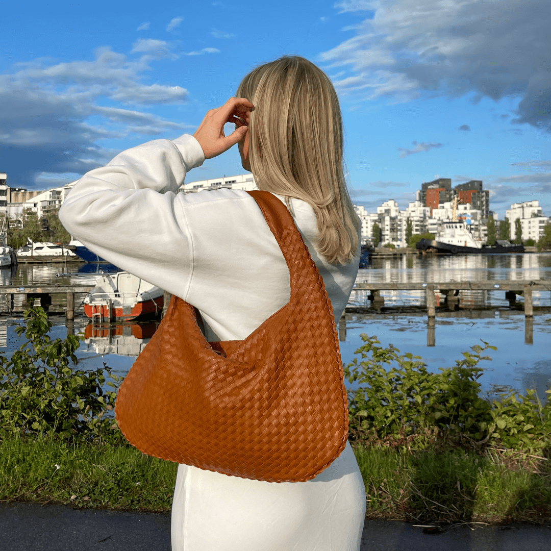 Anastasia Tote Desert Sand