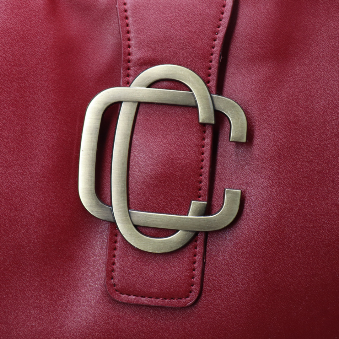 Classique Carries Cherry Tote