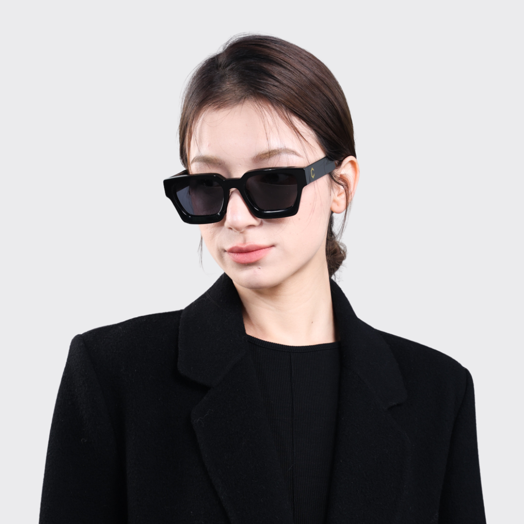 CLASSIQUE CARRIES SUNGLASSES III