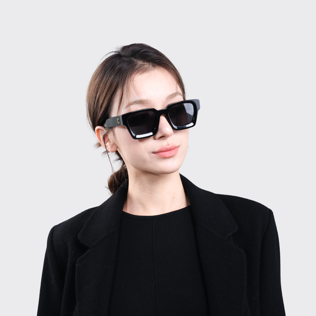 CLASSIQUE CARRIES SUNGLASSES III