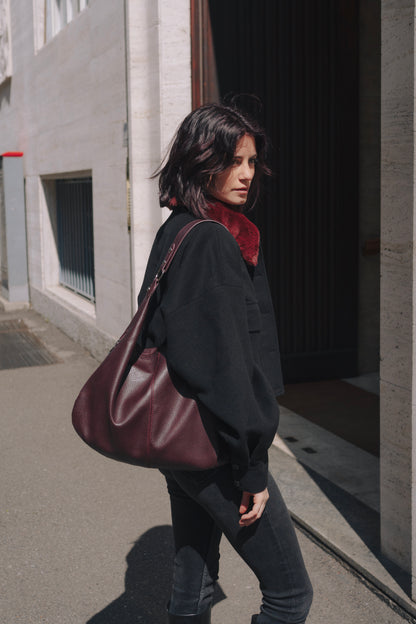 Vincas Tote Red Wine