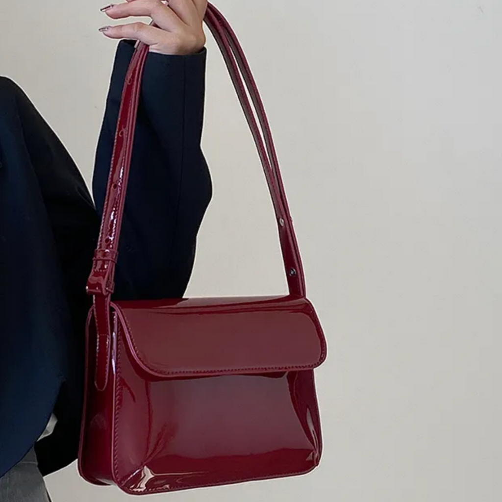 Handbags – Classique Carries